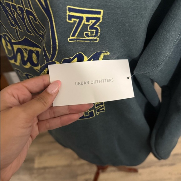 Urban Outfitters Graphic Sweatshirt in Blue and Yellow - Picture 4 of 4